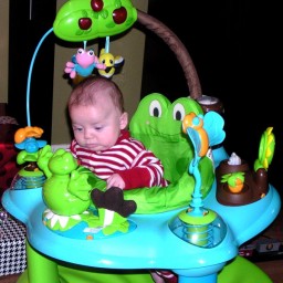 РАЗВИВАЮЩИЙ ЦЕНТР EVENFLO "ЛЯГУШОНОК"
